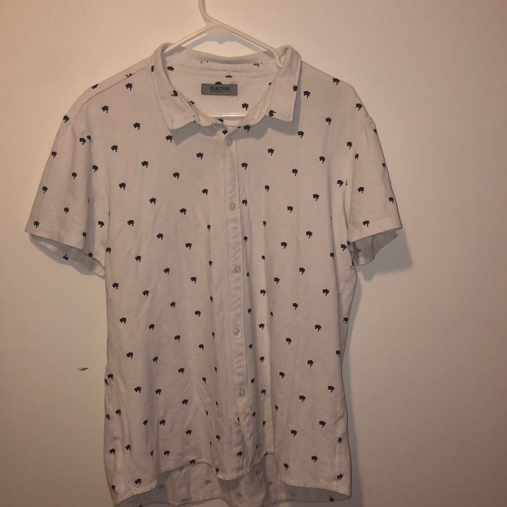 Summer button up shirt !🌴